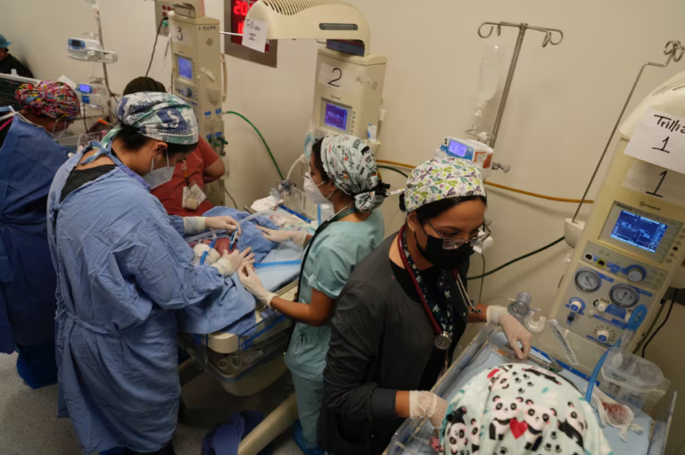 La Dicha y Desafío de los Pulsereros: Padres de Trillizas Prematuras