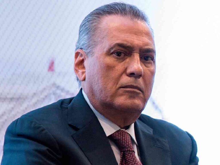 En su pulverización, el PRI expulsa a Beltrones