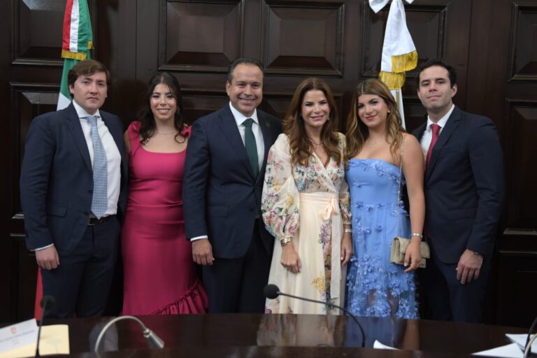 Toño Astiazarán rinde protesta y realiza nombramientos clave para su administración en Hermosillo