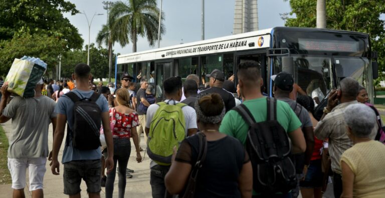 Cuba: apagón y bloqueo