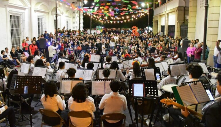 Hermosillo celebra el VI Festival de Día de Muertos con música, tradición y alegría