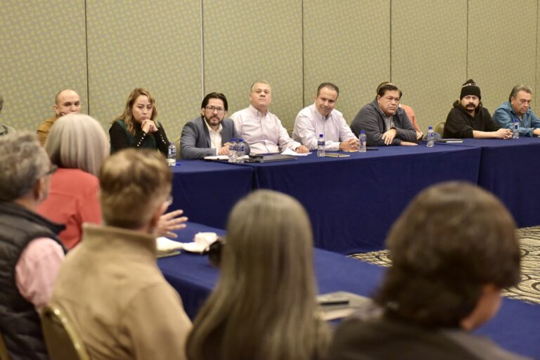 “Dialoga Toño Astiazarán con Hermosillo ¿Cómo Vamos? sobre Proyecto de Paso a Desnivel Colosio-Solidaridad”