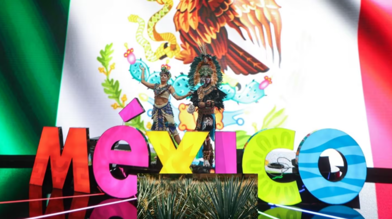 𝗠𝗲́𝘅𝗶𝗰𝗼 𝗯𝗿𝗶𝗹𝗹𝗮 𝗲𝗻 𝗙𝗶𝘁𝘂𝗿 𝟮𝟬𝟮𝟱 𝗰𝗼𝗻 𝗲𝗹 𝘀𝘁𝗮𝗻𝗱 𝗺𝗮́𝘀 𝗴𝗿𝗮𝗻𝗱𝗲 𝗱𝗲 𝗔𝗺𝗲́𝗿𝗶𝗰𝗮 𝘆 𝗽𝗿𝗼𝗺𝗼𝗰𝗶𝗼́𝗻 𝗱𝗲𝗹 𝗧𝗿𝗲𝗻 𝗠𝗮𝘆𝗮