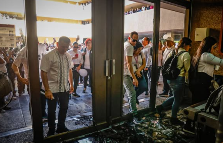 Culiacán estalla en protesta: ciudadanos exigen justicia por el asesinato de dos niños en un ataque armado