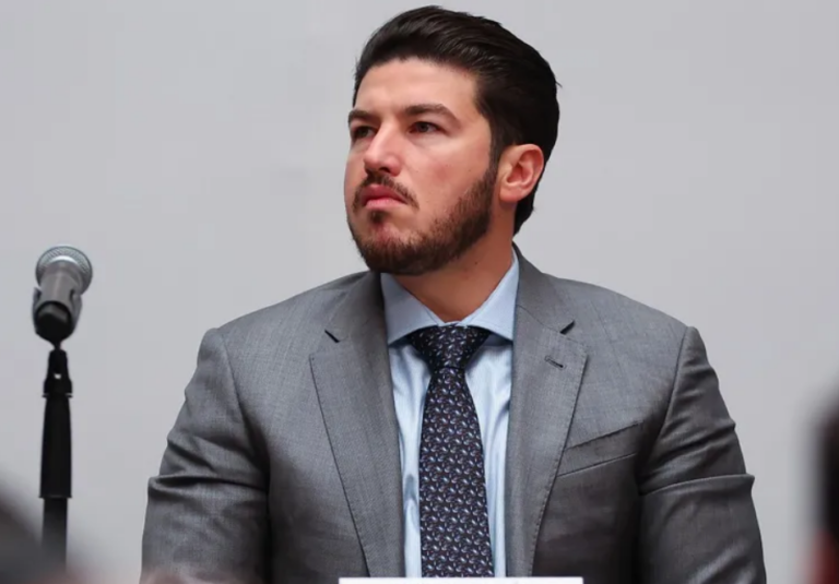 Samuel García, hallado culpable de violar neutralidad electoral en Nuevo León