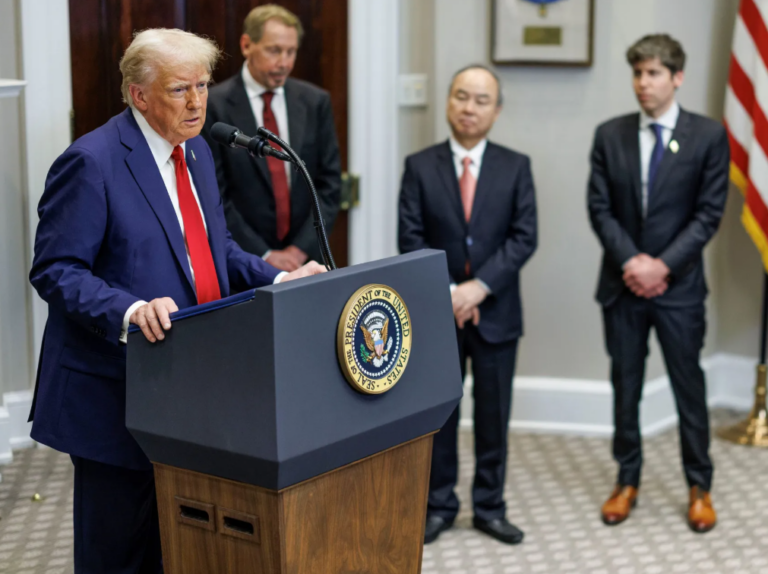 𝗧𝗿𝘂𝗺𝗽 𝗽𝗿𝗲𝘀𝗲𝗻𝘁𝗮 𝗦𝘁𝗮𝗿𝗴𝗮𝘁𝗲: 𝗮𝗹𝗶𝗮𝗻𝘇𝗮 𝗲𝘀𝘁𝗿𝗮𝘁𝗲́𝗴𝗶𝗰𝗮 𝗲𝗻𝘁𝗿𝗲 𝗢𝗽𝗲𝗻𝗔𝗜, 𝗢𝗿𝗮𝗰𝗹𝗲 𝘆 𝗦𝗼𝗳𝘁𝗕𝗮𝗻𝗸