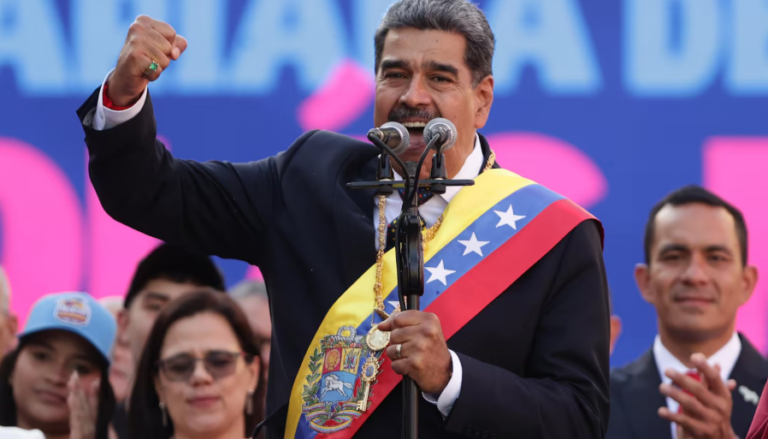 𝗡𝗶𝗰𝗼𝗹𝗮́𝘀 𝗠𝗮𝗱𝘂𝗿𝗼 𝗶𝗻𝗶𝗰𝗶𝗮 𝘁𝗲𝗿𝗰𝗲𝗿 𝗺𝗮𝗻𝗱𝗮𝘁𝗼 𝗲𝗻 𝗺𝗲𝗱𝗶𝗼 𝗱𝗲 𝗰𝗼𝗻𝘁𝗿𝗼𝘃𝗲𝗿𝘀𝗶𝗮𝘀