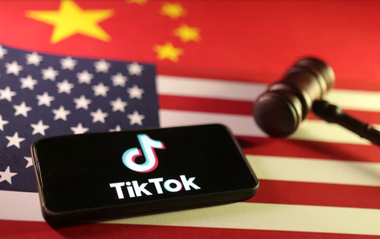 𝗖𝗵𝗶𝗻𝗮 𝗲𝘃𝗮𝗹𝘂́𝗮 𝗹𝗮 𝗽𝗼𝘀𝗶𝗯𝗹𝗲 𝗮𝗱𝗾𝘂𝗶𝘀𝗶𝗰𝗶𝗼́𝗻 𝗱𝗲 𝗧𝗶𝗸𝗧𝗼𝗸 𝗽𝗼𝗿 𝗘𝗹𝗼𝗻 𝗠𝘂𝘀𝗸