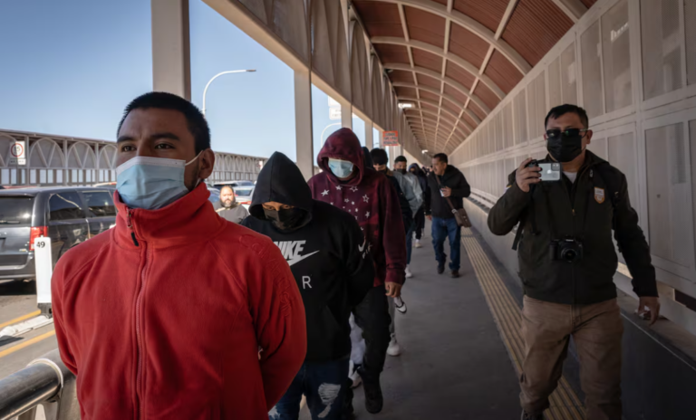 México recibe a más de 4,000 deportados en la primera semana de Trump: Sheinbaum busca equilibrio entre diplomacia y presión migratoria