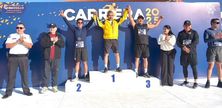 Titular:Toño Astiazarán celebra a policías con la tradicional Carrera del Policía 2025Titular: