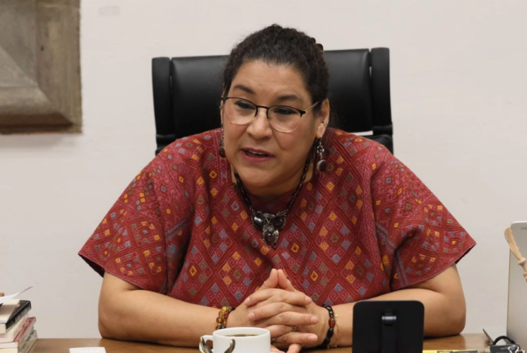 Apoyo Presidencial a Ministra Atacada: El Debate Sobre Impuestos y Justicia