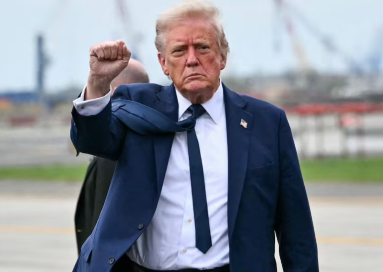 Trump firma orden contra ciudades santuario y refuerza medidas antiinmigrantes