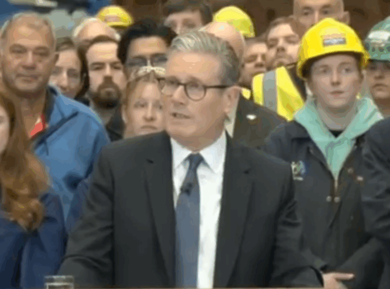 Reino Unido se prepara para guerra: Starmer advierte mayor amenaza desde la Guerra Fría