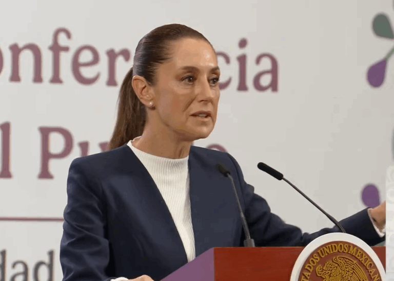 Sheinbaum defiende viajar en avión comercial para mantener contacto con la ciudadanía