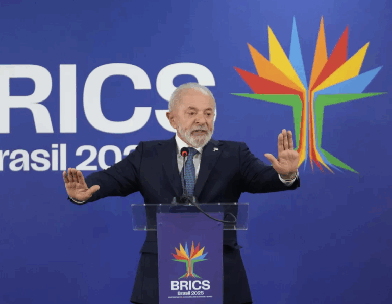 Lula afirma que los BRICS son el nuevo centro del multilateralismo y exige reformas globales urgentes