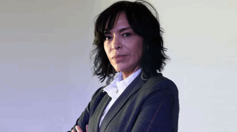 Sheinbaum Tilda a Anabel Hernández de “Escritora de Ciencia Ficción” Tras Fallo Judicial Contra Sus Libros