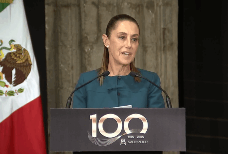 Sheinbaum Reta al Sistema Financiero a Democratizar el Crédito en Aniversario del Banxico