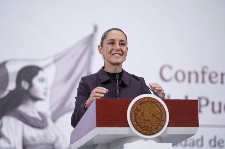 Sheinbaum Responde a Salinas Pliego con “Tarea” sobre Origen de TV Azteca