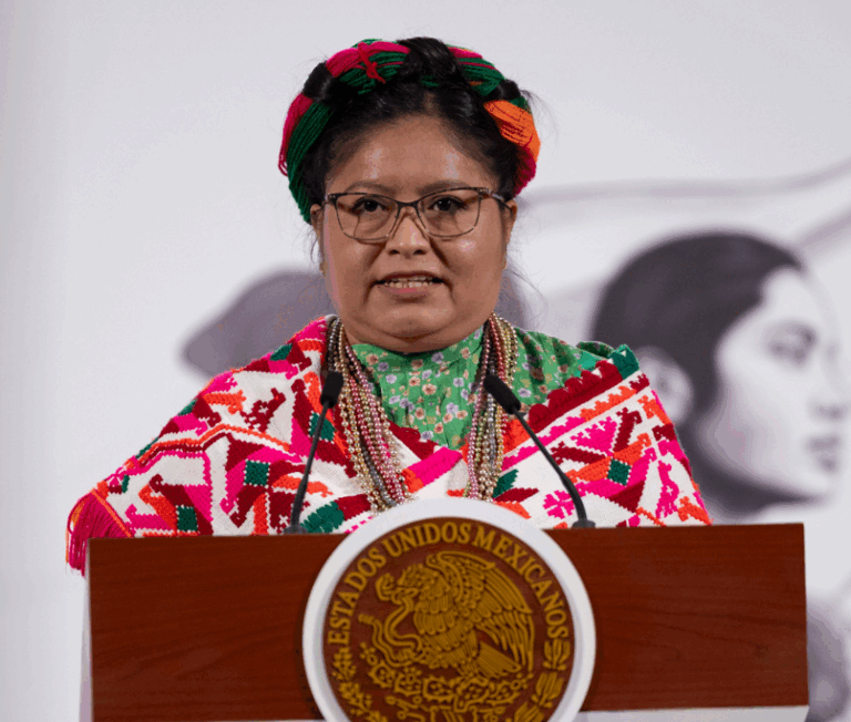 Cartilla de Derechos de la Mujer Traducida a 35 Lenguas Indígenas para Garantizar Inclusión