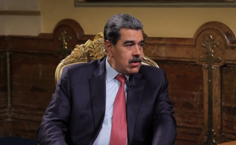 Maduro Acusa a EE.UU. de Fabricar Relato Bélico para Invadir Venezuela y Apoderarse de sus Recursos