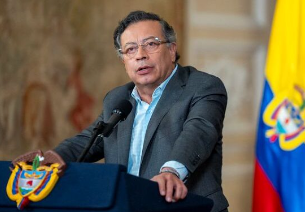 Petro Rechaza que Colombia sea Base para Invasión a Venezuela y Advierte sobre Peligro Regional
