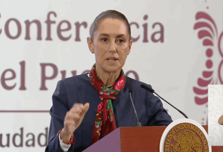 Sheinbaum Mantiene Austeridad: Renuncia a Aumento Salarial para 2026