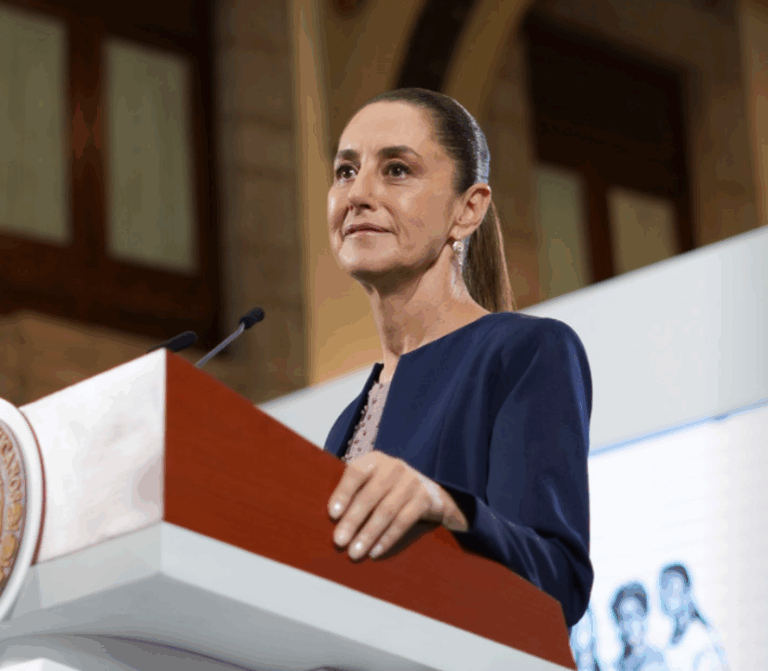 Sheinbaum Revira a Anaya: Exígele Cuentas por su Huida de México