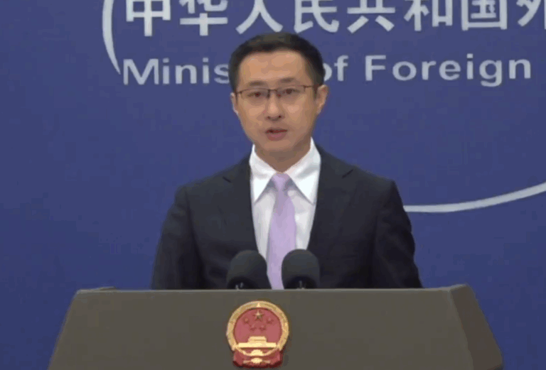 México Enfrenta a China: Impuesto del 50% a Autos Chinos Desata Crisis Diplomática y Presiones de EUA