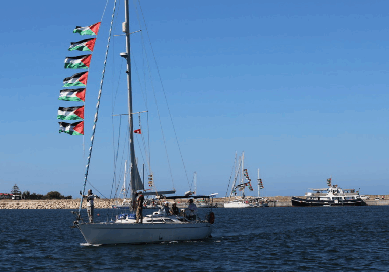 México protege a activistas en flotilla humanitaria hacia Gaza ante presiones de Israel.