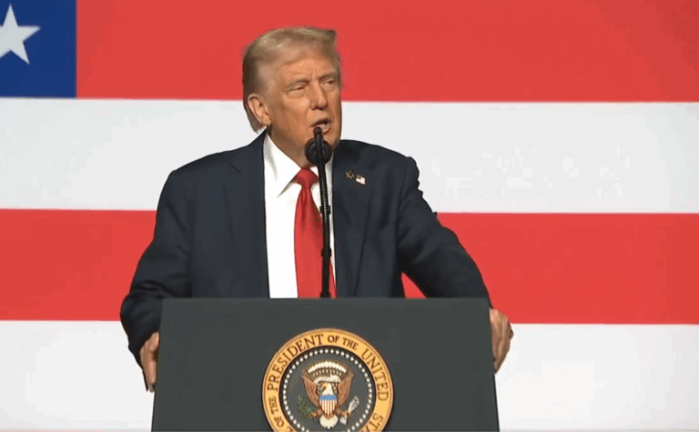 Trump Anuncia Mayor Represión Militar Contra “Enemigo Interno” en Estados Unidos