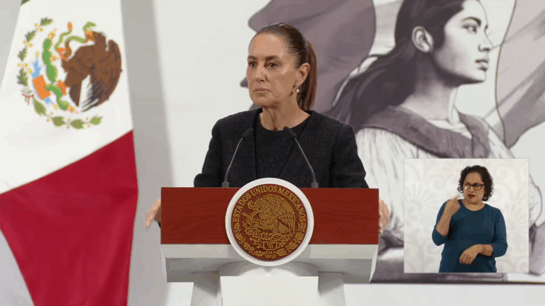 Sheinbaum Exhibe a Reforma como Medio de Propaganda Conservadora