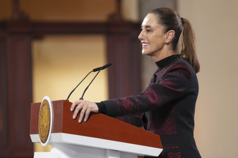 “México recauda 542 mil mdp más en 2025 sin subir impuestos”