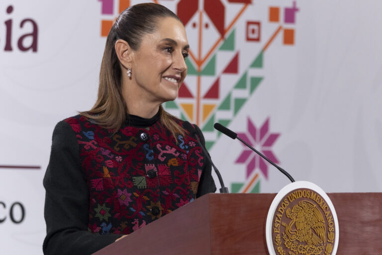 “México lidera América con 182% de aumento real en salario mínimo desde 2018”