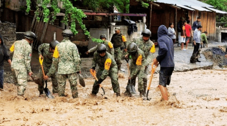 Tragedia por lluvias: 37 muertos y cientos de comunidades aisladas en México