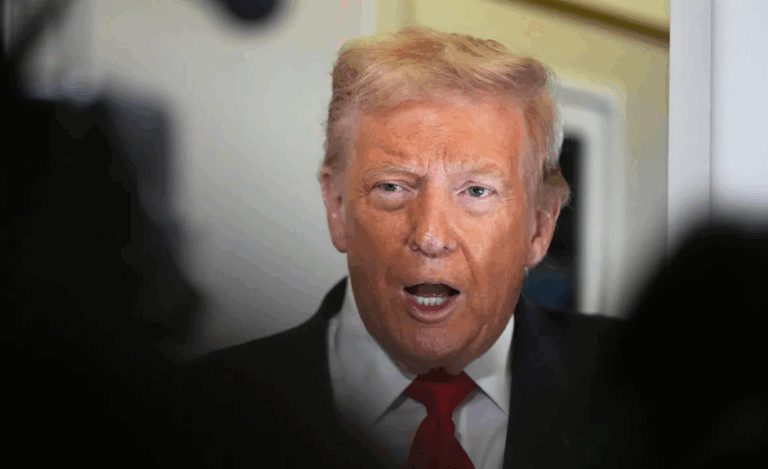 Trump desmiente rumores de invasión a Venezuela