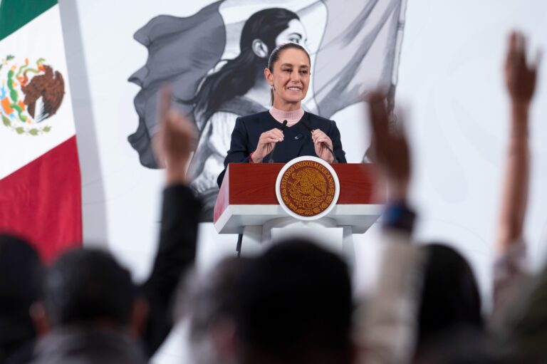 Sheinbaum rechaza veto de EE.UU. al AIFA: ‘México no es piñata de nadie