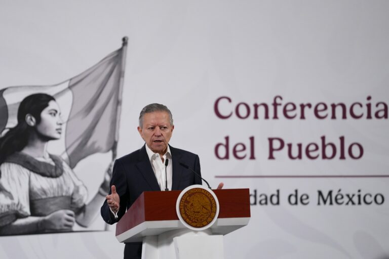 “Zaldívar denuncia campaña de desinformación contra la reforma al Amparo”