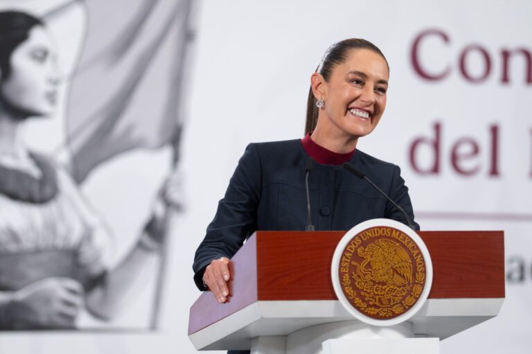 “Sheinbaum exige: Salinas Pliego debe pagar sus 580 millones de dólares YA”