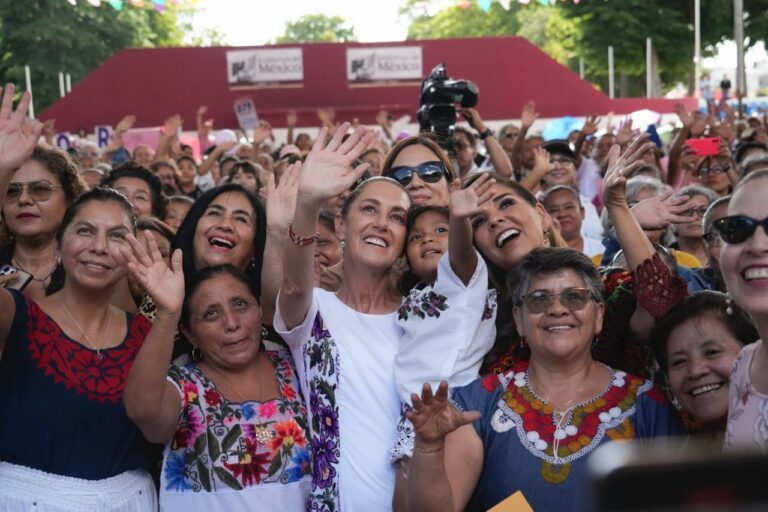 Sheinbaum Anuncia que Más de 3 Millones de Mujeres Reciben Pensión del Bienestar.