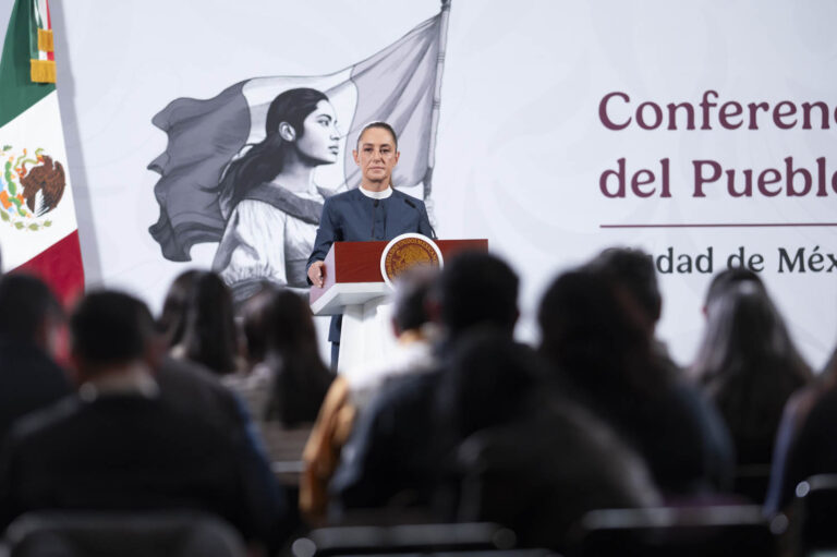 Buitres de la derecha: Sheinbaum defiende estrategia tras asesinato del alcalde de Uruapan