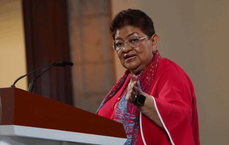 Ernestina Godoy Asume el Mando de la FGR Tras Renunciar a la Consejería Jurídica.