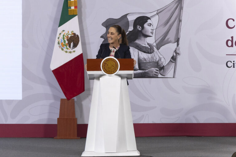 Sheinbaum Celebra a Godoy y Promete Mayor Coordinación para la Seguridad Nacional