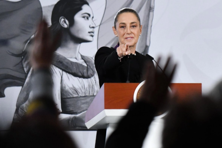 Sheinbaum Confirma Destitución de Alto Funcionario Aduanero Tras Cancelación de Visa por EE.UU.