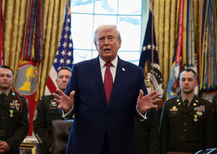 Trump declara el fentanilo como arma de destrucción masiva y revive medalla contra Pancho Villa