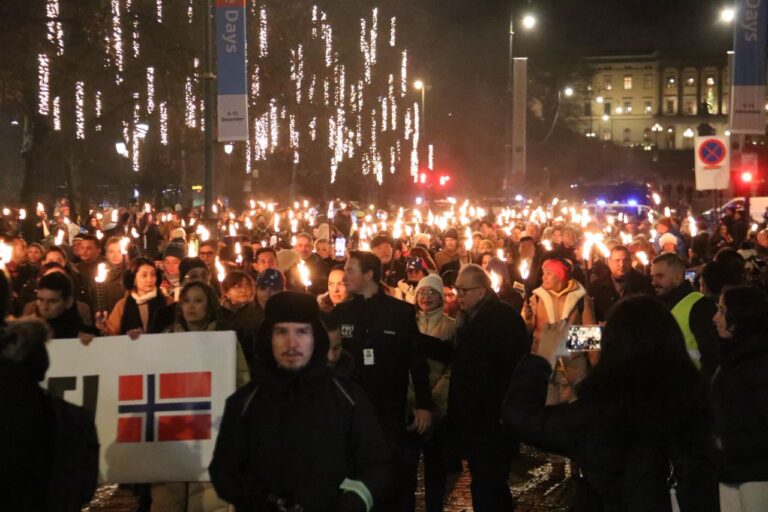 Protesta en Oslo: Organizaciones Noruegas de Paz Rechazan el Nobel para María Corina Machado.