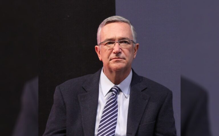 Grupo Salinas debe pagar 51 mil millones al SAT esta semana o perderá descuento legal