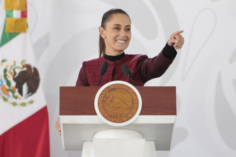 Sheinbaum rechaza amenaza de Trump de imponer aranceles a países que envíen petróleo a Cuba