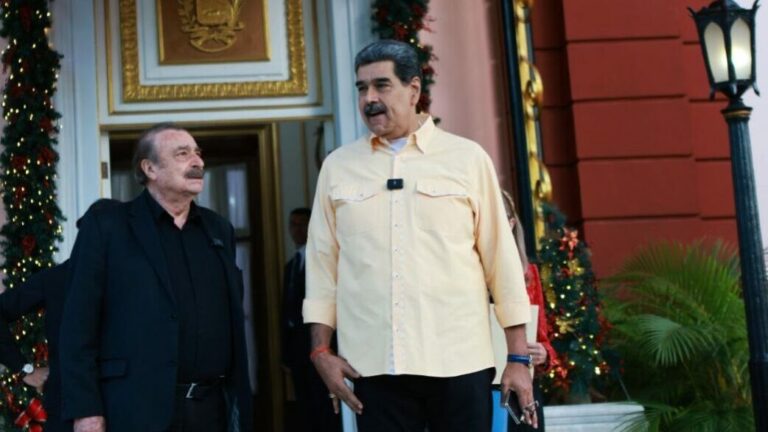 Maduro ofrece a EE.UU. diálogo, petróleo y alianza contra el narcotráfico