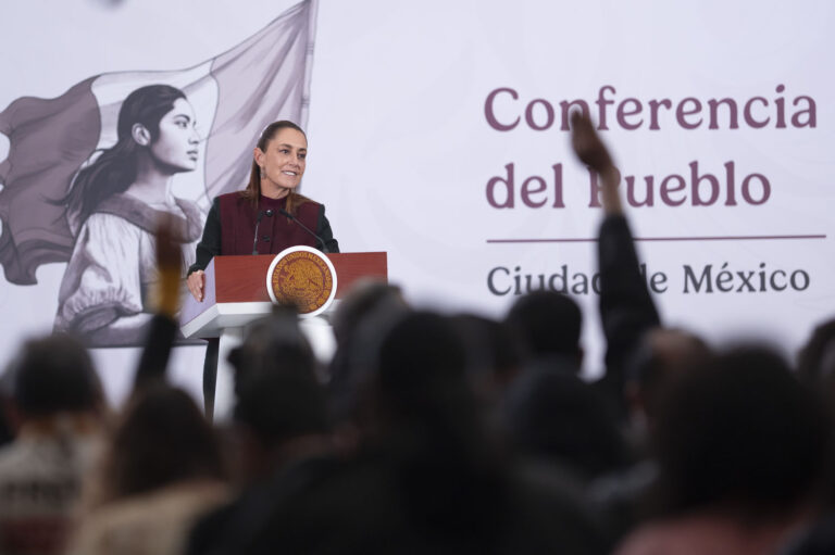 México apuesta por renovables y gas nacional para romper dependencia de Texas