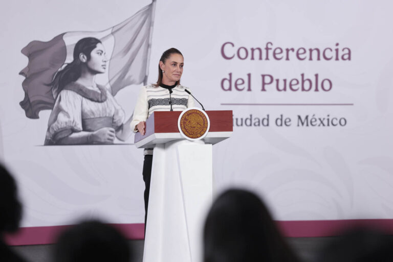 Sheinbaum Frente a Trump: “No Soy Santa Anna” Tras sus Comentarios que Glorifican la Invasión de 1847.